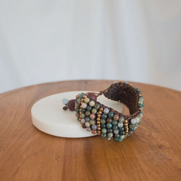 Elegant Multicolor Beaded Bracelet - Picture 4 of 14